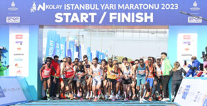 Tarihi Yarımada’da 12 bin 300 kişi ile en kalabalık startını
