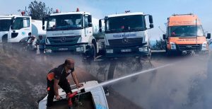Çanakkale’nin merkeze bağlı Damyeri mevkisinde başlayan orman yangınıyla mücadele havadan
