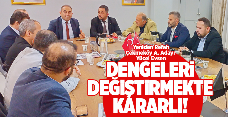 İlçe Başkanı Ömer Zahit Kuvvet ve partililerle beraber ilçe başkanlığında