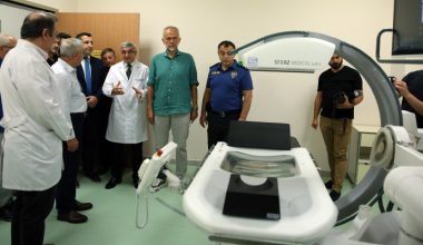 TÜRKİYE’NİN EN DONANIMLI TAŞ KIRMA CİHAZI ÇEKMEKÖY’DE