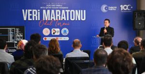 TUZLA’DA VERİ MARATONU YARIŞMASI ÖDÜLLERİ VERİLDİ..