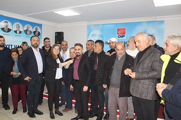 31 Mart yerel seçim hareketliliğinin sürdüğü CHP Çekmeköy İlçe Başkanlığı’nda