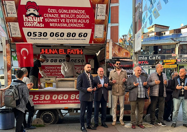 Şehitlerimiz için anma programı düzenleyen İYİ Parti Çekmeköy İlçe Başkanlığı,
