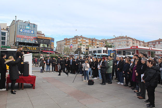 Aralık 1978’de meydana gelen Maraş katliamının yıl dönümünde Madenler Meydanı’nda