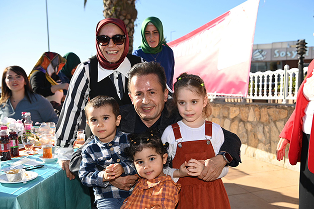 Gönül Elleri Çarşısı’nın, mağdur