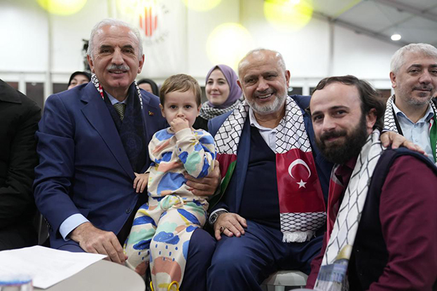 Ümraniye Belediyesi Filistinli müslümanlar için sivil toplum kuruluşlarının katılımıyla dayanışma