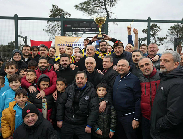Ümraniye Belediyesi tarafından düzenlenen Mahallem Futbol Turnuvası nefesleri kesti. Final