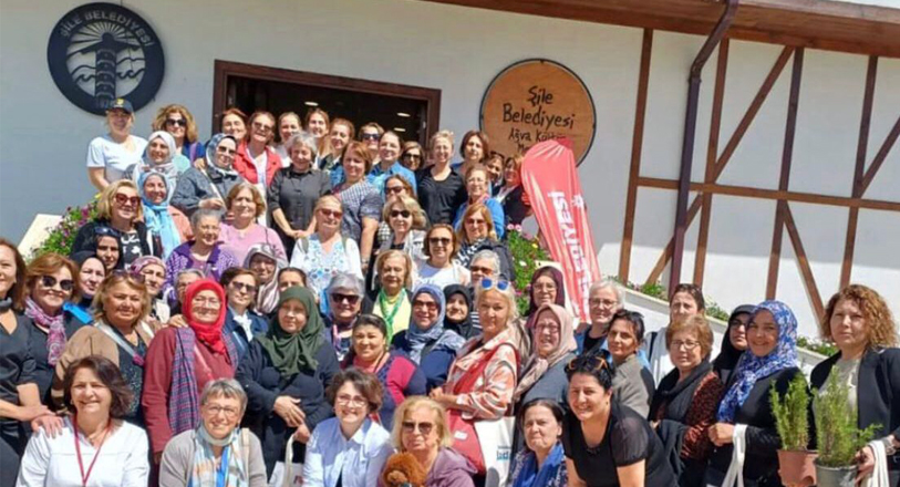 Kadın Emeğini Değerlendirme Vakfı’nın Ağva Kültür Merkezinde düzenlediği ve moderatörlüğünü