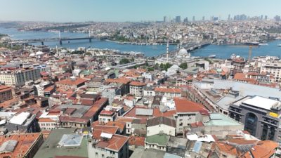 İstanbul’un tarihi kalbi Eminönü, turizmde geçirdiği büyük dönüşümle dikkat çekiyor.