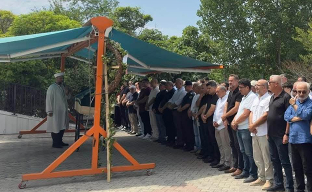 Çekmeköy’ün önde gelen tanınmış isimlerinden Sırapınar Mahallesi Muhtarı ve Muhtarlar