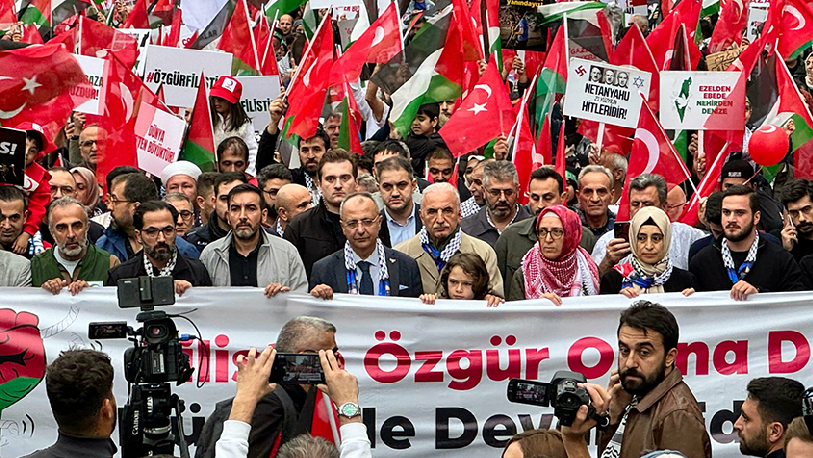 Ümraniye’de, Filistin halkına destek amacıyla düzenlenen Gazze Yürüyüşü, adeta bir
