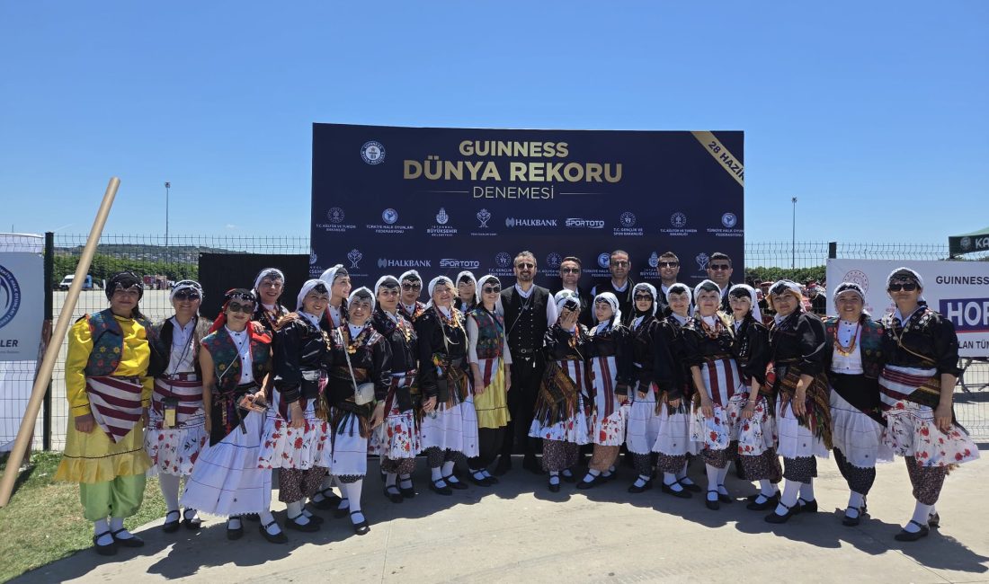 Türkiye Halk Oyunları Federasyonu tarafından düzenlenen “Horon Bizumdur” Guinness Dünya