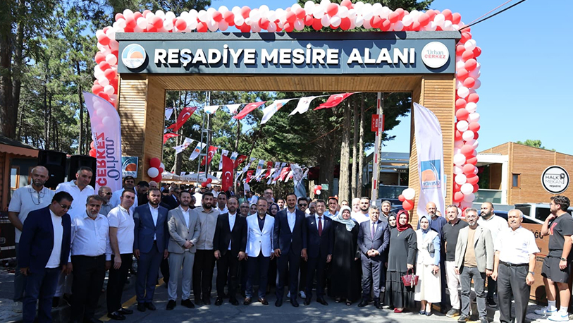 Çekmeköy Belediyesi tarafından yenilenen Reşadiye Mesire Alanı, törenle hizmete açıldı.